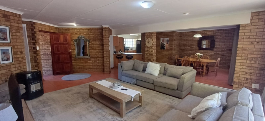 To Let 3 Bedroom Property for Rent in La Provance Free State